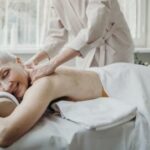 ¿Conoce algunos pequeños beneficios de los masajes en el adulto mayor?